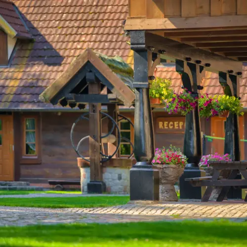 Träfasad av hotellreceptionen